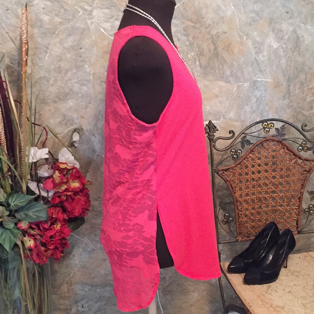 Tangerine. Size medium. Shirt top blouse tunic.